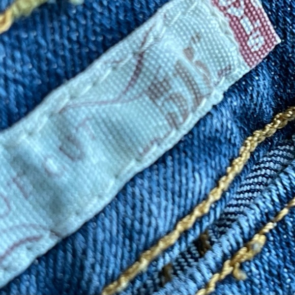 Levi’s - Picture 5 of 9